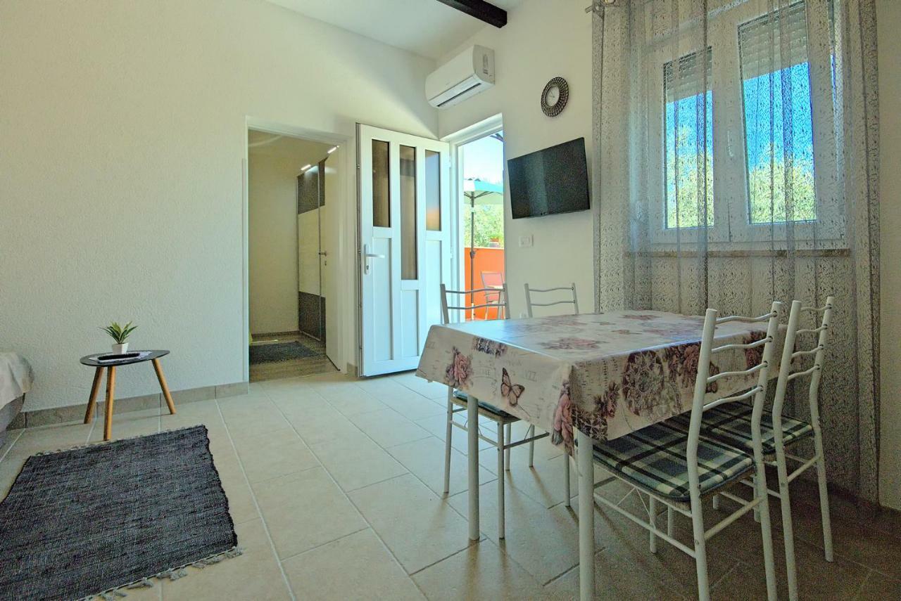 Apartamento App Klabot *** Umag Exterior foto